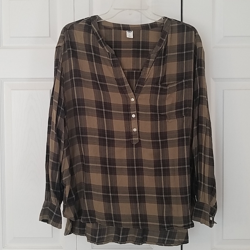 Plaid V-neck